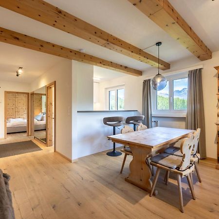 Cosy Apartment Facing Piz Rosatsch St. Moritz Exterior photo