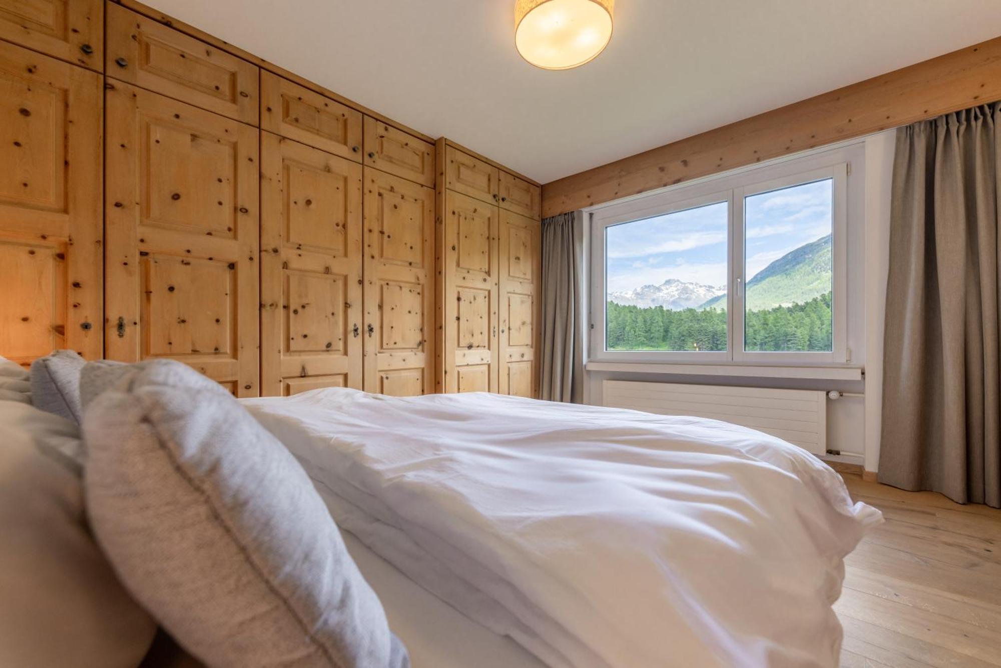 Cosy Apartment Facing Piz Rosatsch St. Moritz Exterior photo